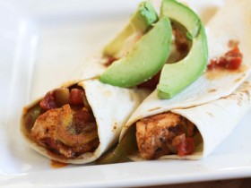 Baked Chicken Fajitas!... Healthy, delicious and SO EASY! Definitely a family favorite!
