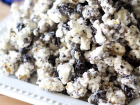 Cookies and Cream Popcorn! Only 3 ingredients, making it not only delicious, but super easy!