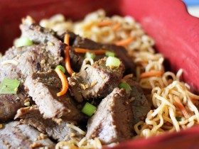 Asian Beef Noodles! A super easy dinner and one your whole family will enjoy!