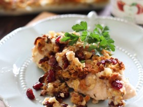 Thanksgiving Bake!... All the yummy flavors of Thanksgiving wrapped up into one incredible dish! #thanksgiving #dinner