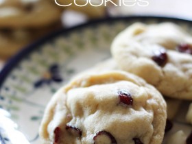 White Chocolate Craisin Cheesecake Pudding Cookies... These are the perfect treat for the holidays! #cookie #recipe