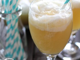 Pineapple Punch!.. Only 4 ingredients that combine to make a fruity, creamy and refreshing beverage. A definite crowd pleaser at parties! #drink #beverage #recipe