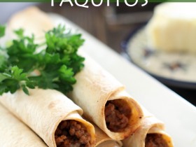 Baked BBQ Beef Taquitos on chef-in-training.com ...This dinner is super easy, delicious and family-friendly! Picky Eater Approved! #recipe #dinner