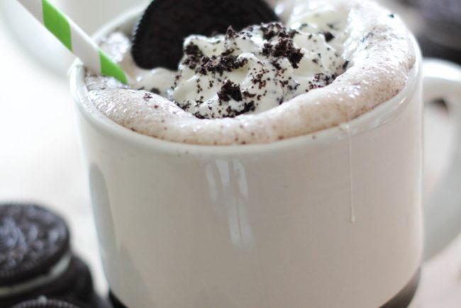 Marshmallow Cookies and Cream Hot Cocoa