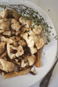 Cauliflower with Apples and Pecans