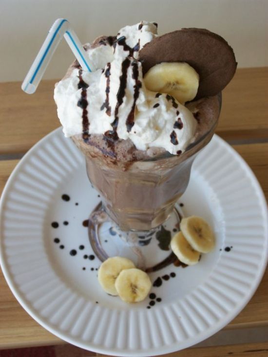 Best Ever Chocolate Banana Milkshake