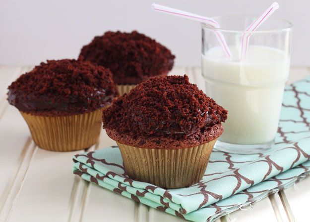 Black-Out Cupcakes