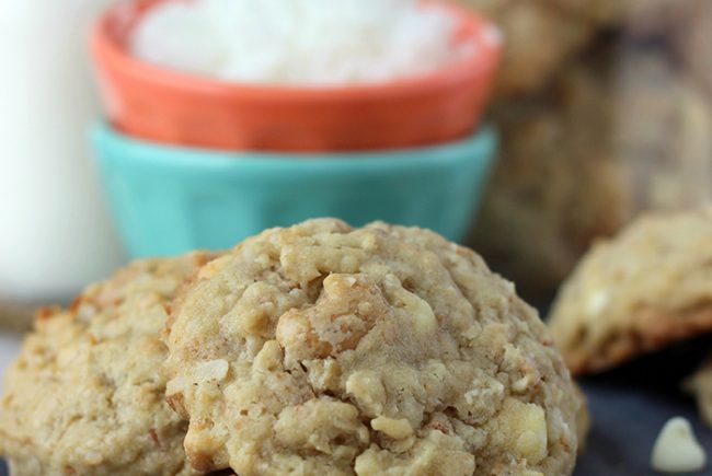 Coconut Cashew Oatmeal Cookies