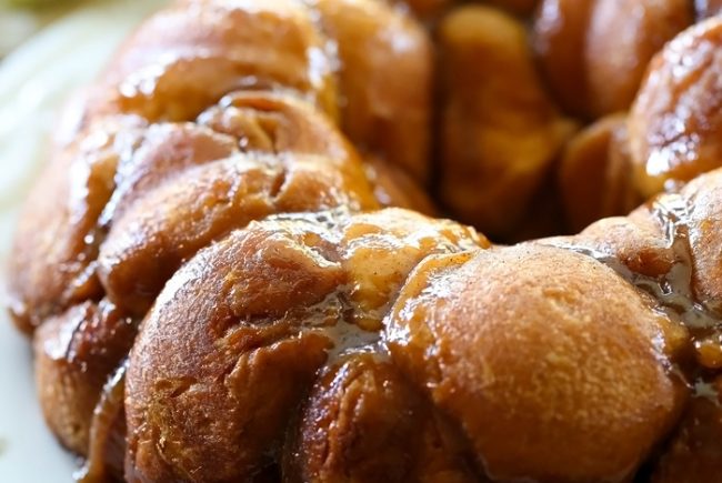 Cream Cheese Stuffed Pumpkin Spice Pull Apart Bread