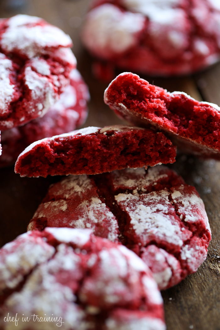 Red Velvet Gooey Butter Cookies... these cookies are so soft and the flavor is delicious! A perfect holiday treat!