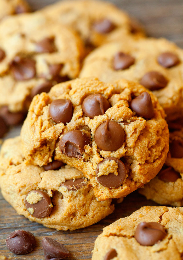 Peanut Butter Cup Cookies... these cookies are insanely delicious! Slightly crisp outside with a chewy center- they are perfection!
