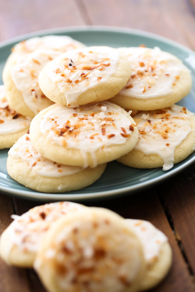 Coconut Cookies... these cookies are soft and chewy and have such a delicious flavor!