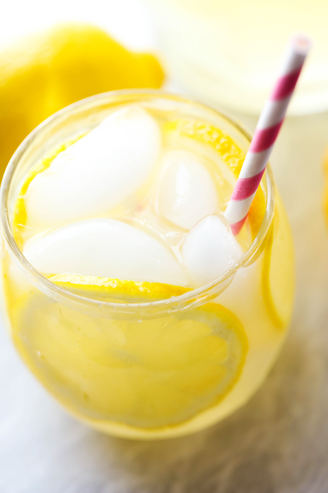 BEST EVER Homemade Lemonade... This lemonade has the most delicious flavor and is perfect for quenching your thirst on hot summer days!