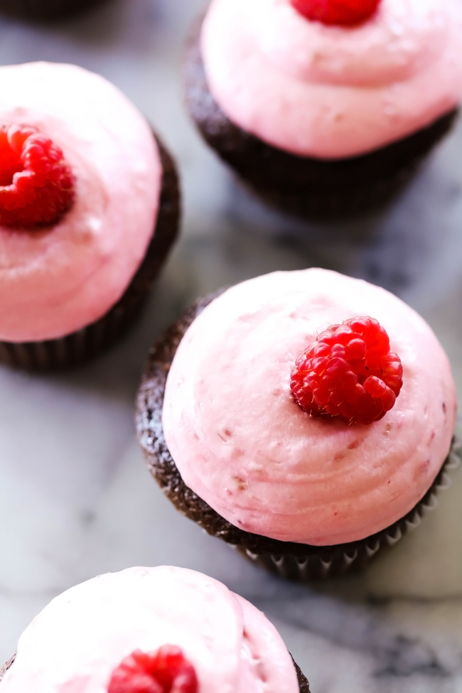 Raspberry Buttercream Frosting... A creamy and delicious frosting that is absolutely heavenly! It is made with fresh raspberries and the flavor is wonderful!
