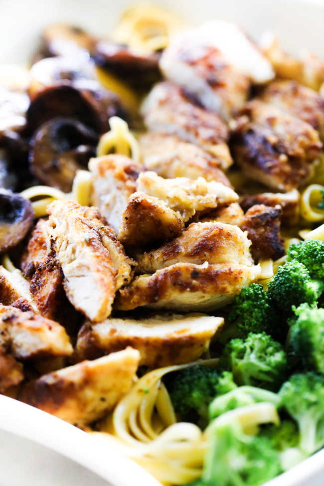 This Chicken Broccoli Mushroom Alfredo Pasta is such a flavorful dish. It is packed with perfectly sautéed mushrooms, tender broccoli and beautifully coated, battered and seasoned chicken. It is then topped with the best alfredo sauce. This will be one recipe you visit over and over again!
