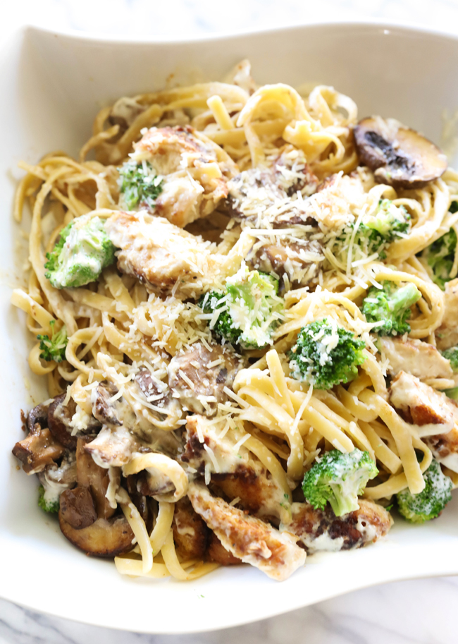 This Chicken Broccoli Mushroom Alfredo Pasta is such a flavorful dish. It is packed with perfectly sautéed mushrooms, tender broccoli and beautifully coated, battered and seasoned chicken. It is then topped with the best alfredo sauce. This will be one recipe you visit over and over again!